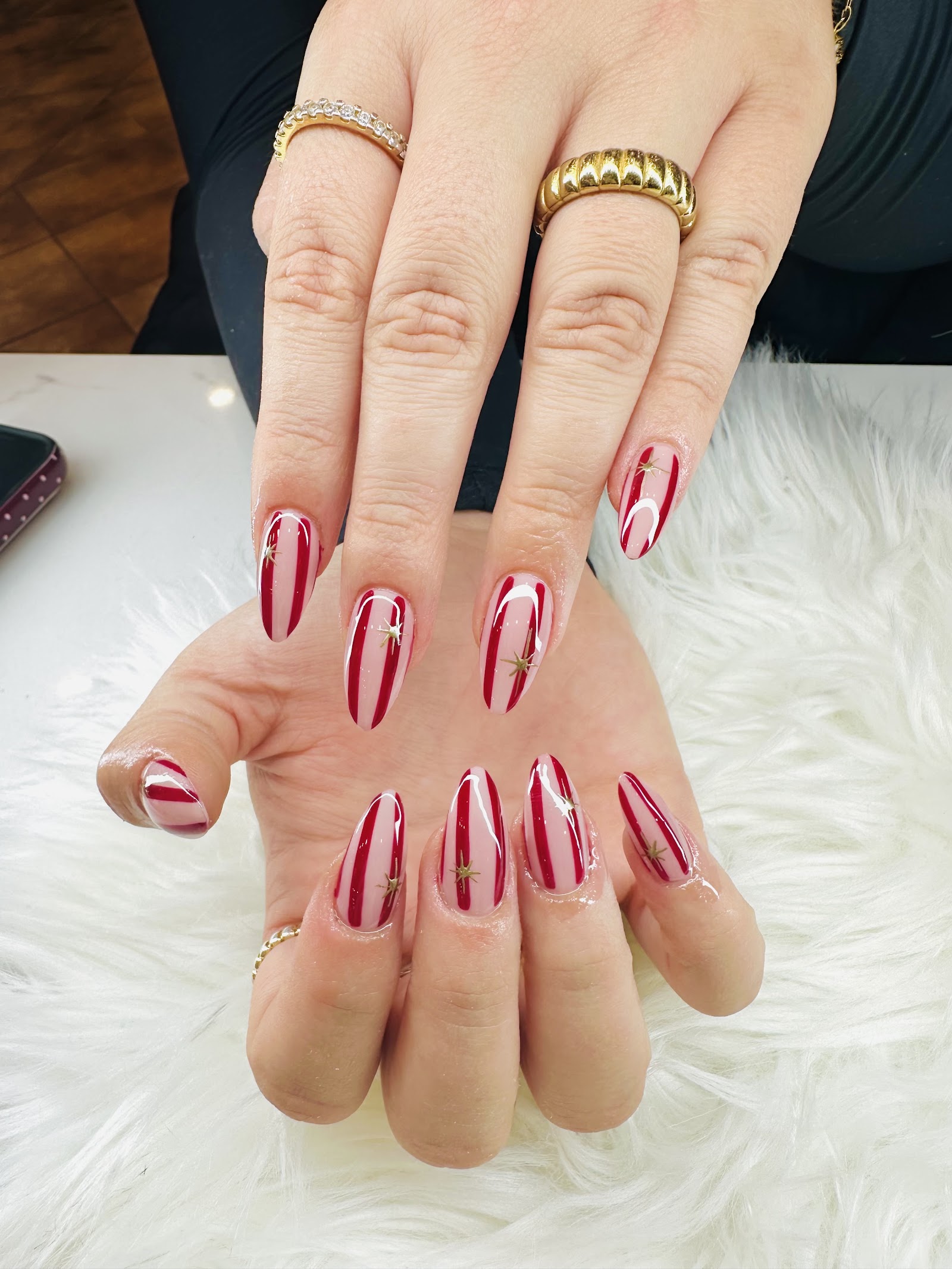 VLuxe Nails and Spa nail photo 7